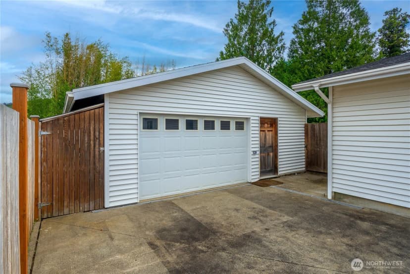 Property photo for 16101 60th Street E, Sumner photo 28