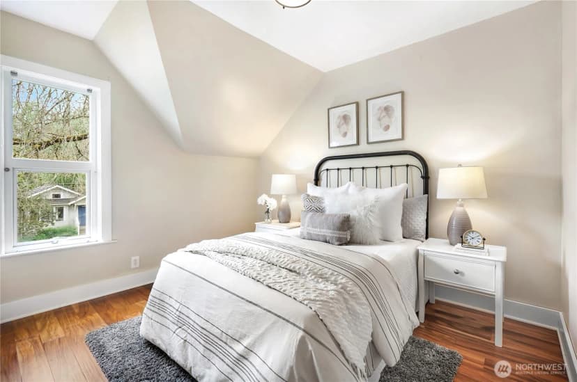 Property photo for 1606 22nd Avenue, Seattle photo 15
