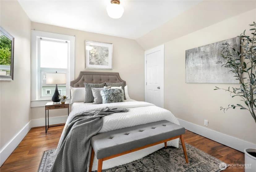 Property photo for 1606 22nd Avenue, Seattle photo 18