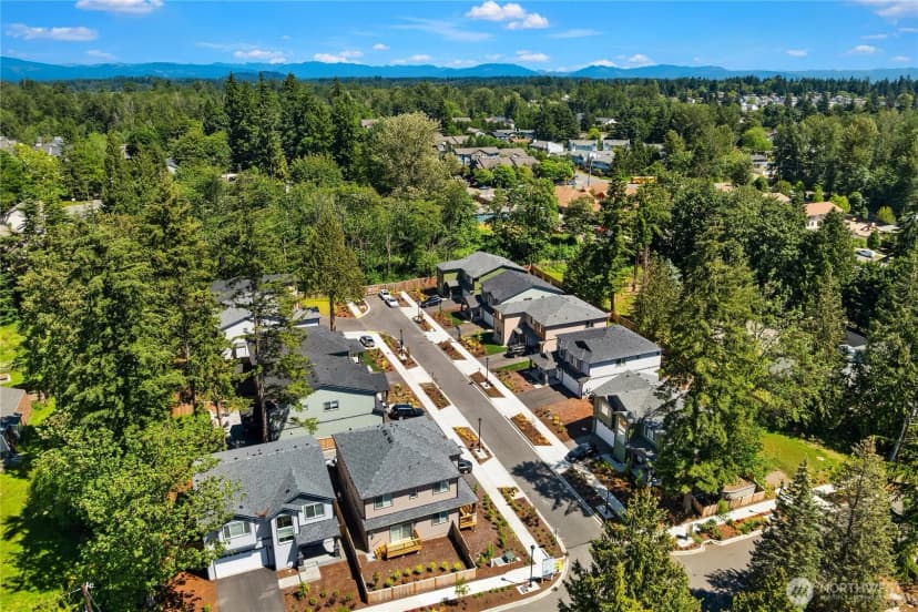 Property photo for 10667 Se 170th Place, Renton photo 30