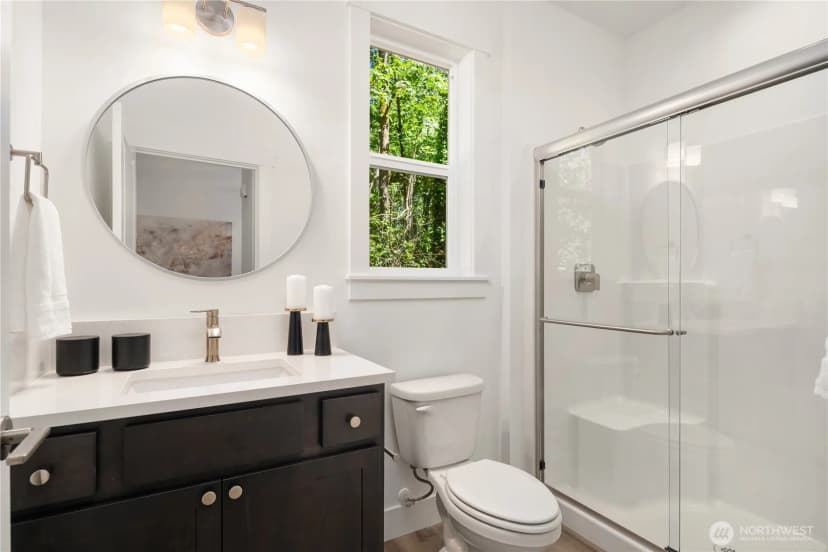 Property photo for 10667 Se 170th Place, Renton photo 16