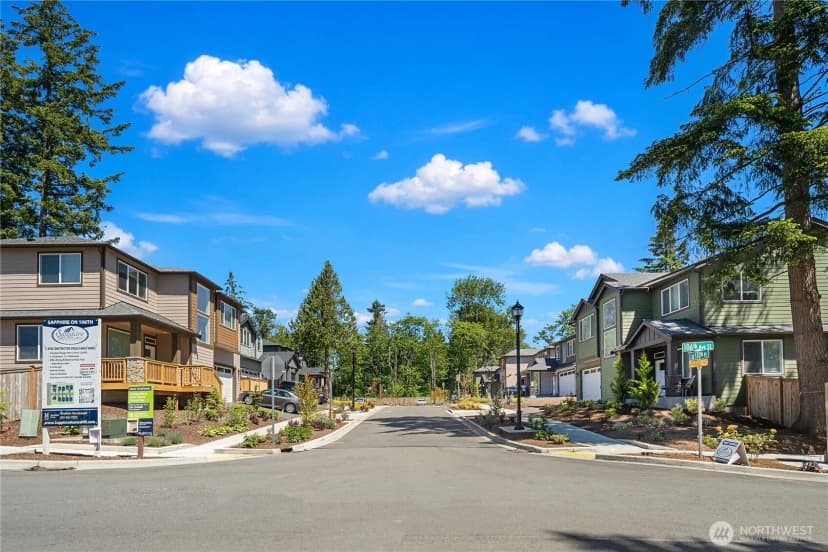 Property photo for 10667 Se 170th Place, Renton photo 29