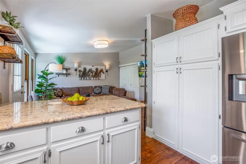 Property photo for 1905 216th Avenue Se, Sammamish photo 11