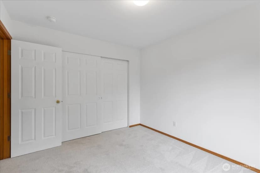 Property photo for 19414 77th Place Ne, Kenmore photo 25