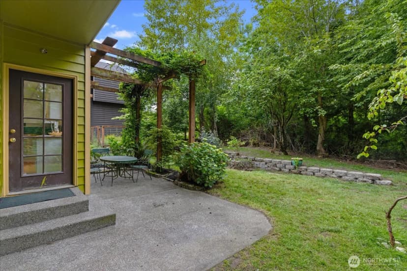 Property photo for 19414 77th Place Ne, Kenmore photo 28