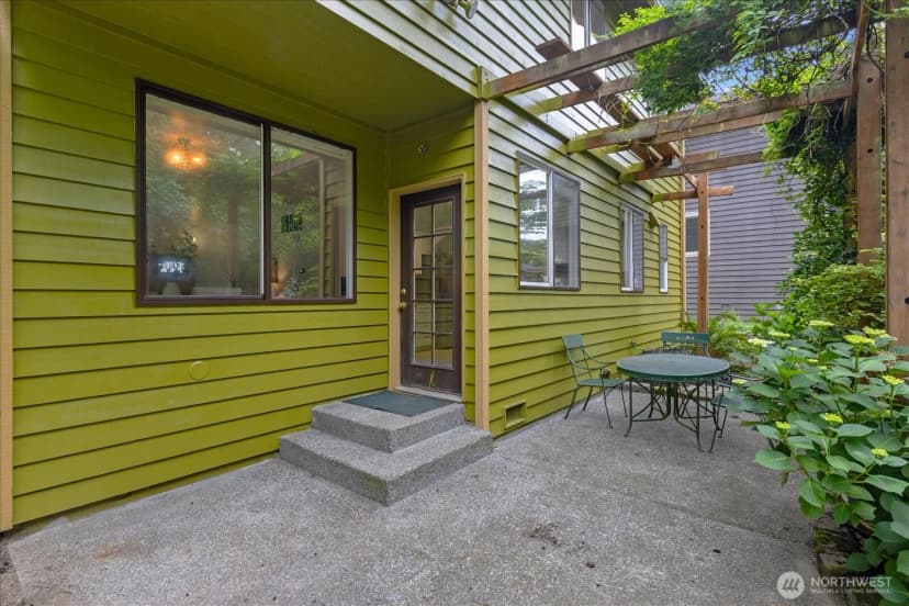 Property photo for 19414 77th Place Ne, Kenmore photo 27