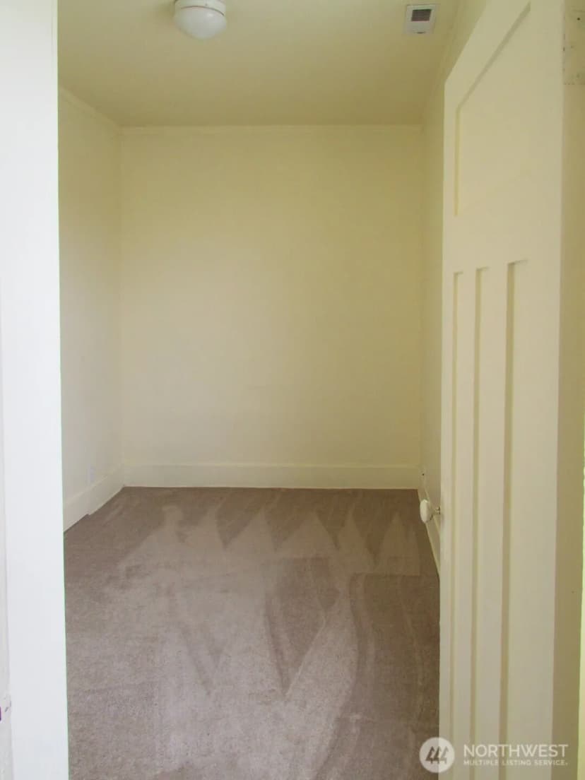 Property photo for 3823 Delridge Way Sw, Seattle photo 6