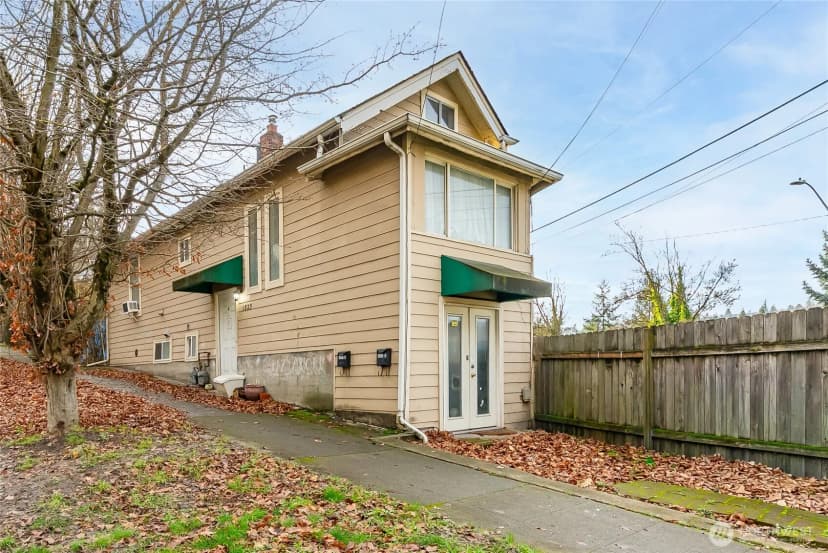 Property photo for 3823 Delridge Way Sw, Seattle photo 10