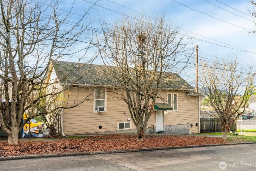 Property photo for 3823 Delridge Way Sw, Seattle