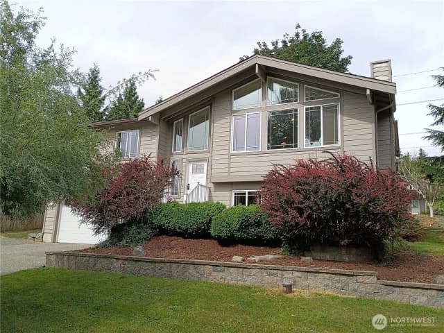 Property photo for 10818 134th Avenue Ne, Lake Stevens