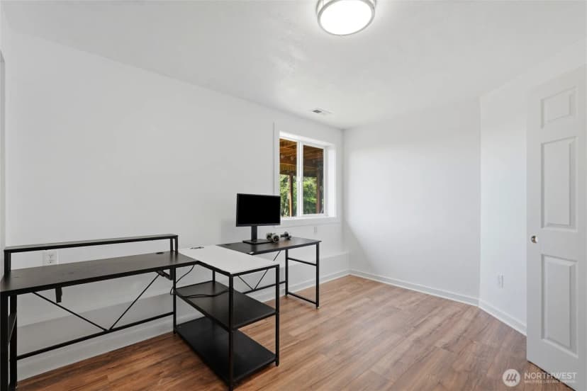 Property photo for 21013 Ne 273rd Street, Battle Ground photo 18