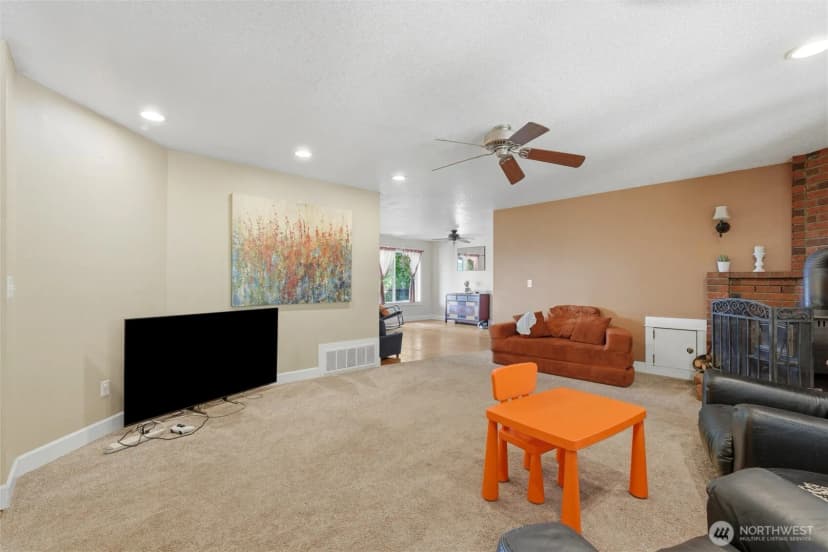 Property photo for 21013 Ne 273rd Street, Battle Ground photo 10