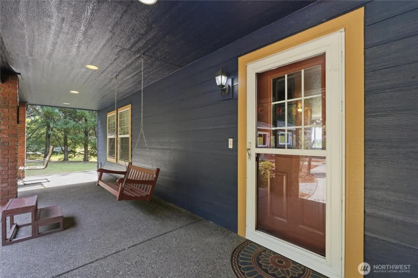 Property photo for 21013 Ne 273rd Street, Battle Ground photo 3