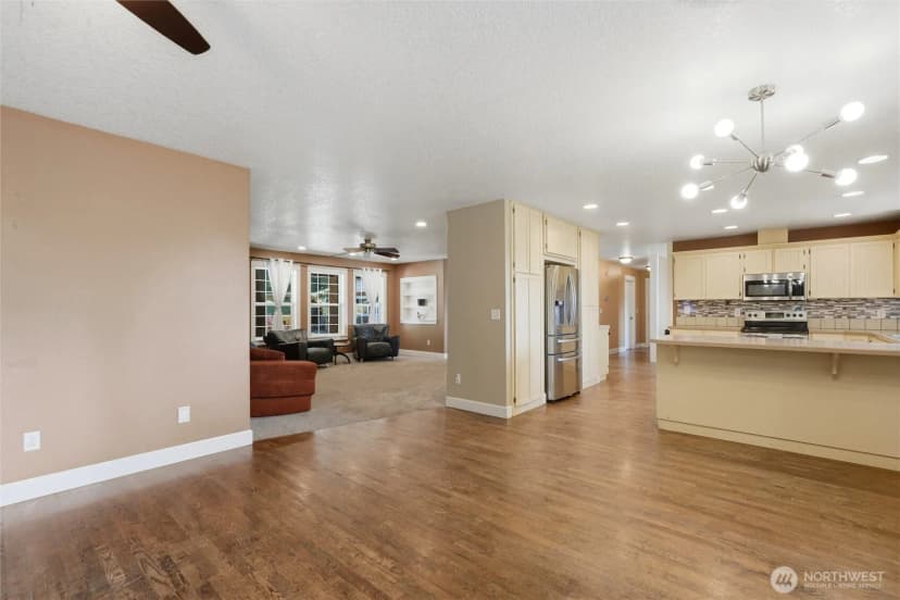 Property photo for 21013 Ne 273rd Street, Battle Ground photo 9