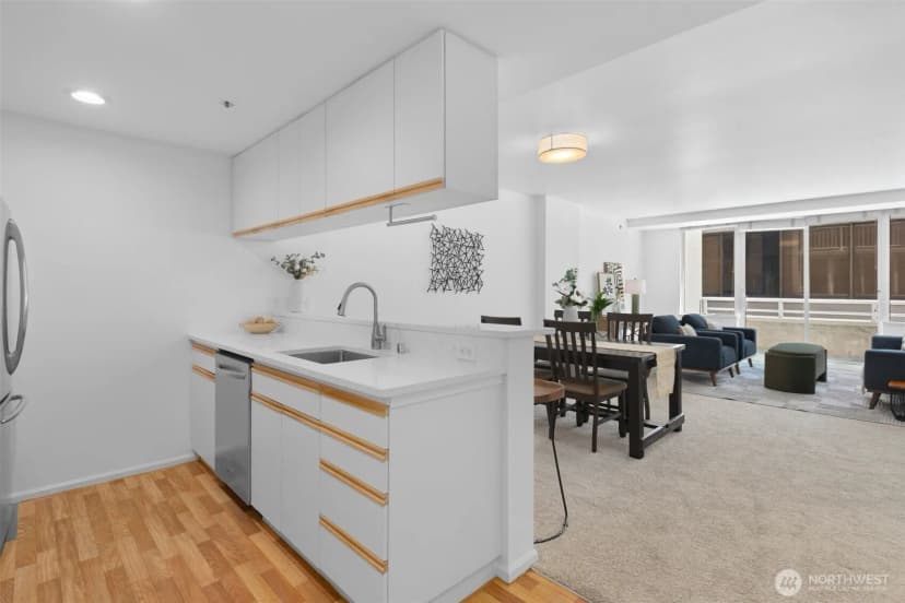 Property photo for 2600 2nd Avenue #302, Seattle photo 7