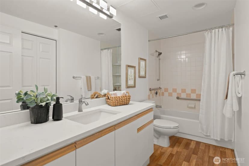 Property photo for 2600 2nd Avenue #302, Seattle photo 19