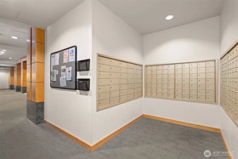Property photo for 2600 2nd Avenue #302, Seattle photo 38