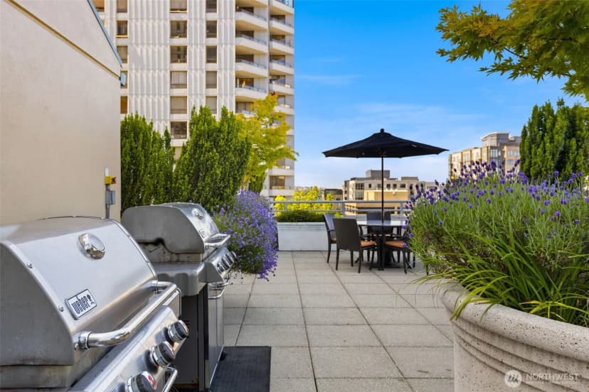 Property photo for 2600 2nd Avenue #302, Seattle photo 32