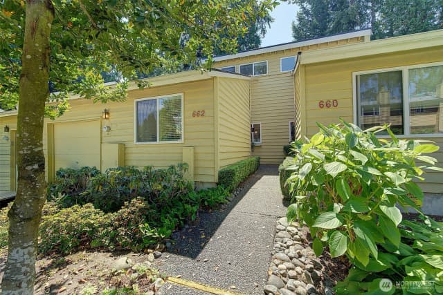 Property photo for 662 156th Avenue Ne, Bellevue, WA 98007