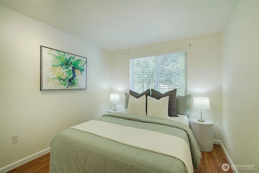 Property photo for 662 156th Avenue Ne, Bellevue photo 17