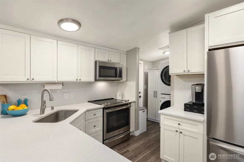 Property photo for 8480 Hansen Road Ne, Bainbridge Island photo 9