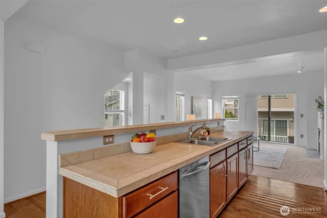 Property photo for 201 127th Street Se #a, Everett photo 4