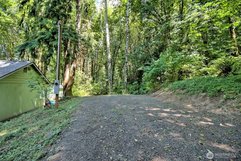 Property photo for 2461 W Deegan Road W, Shelton photo 16