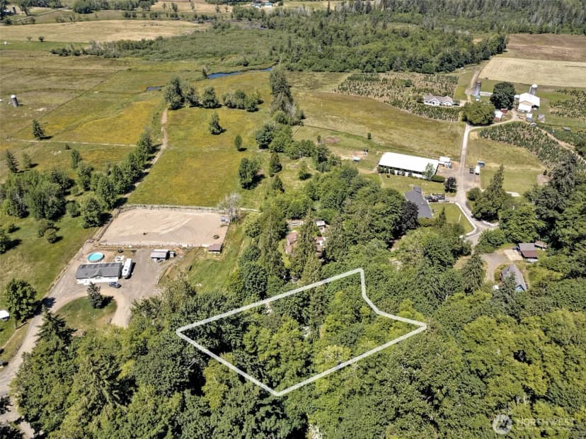 Property photo for 2461 W Deegan Road W, Shelton photo 24