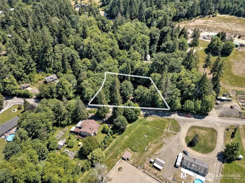 Property photo for 2461 W Deegan Road W, Shelton photo 22