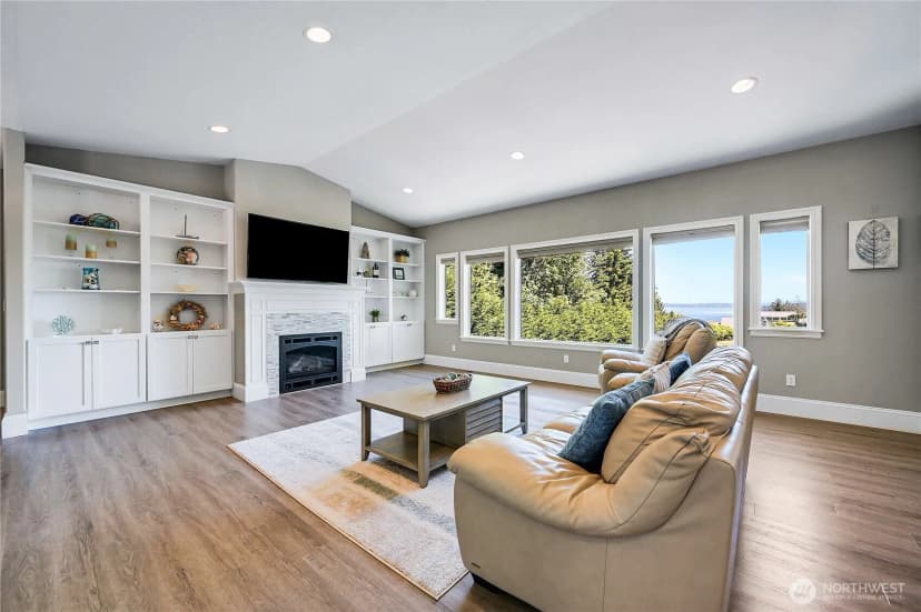 Property photo for 1103 Puget Drive E, Port Orchard photo 7