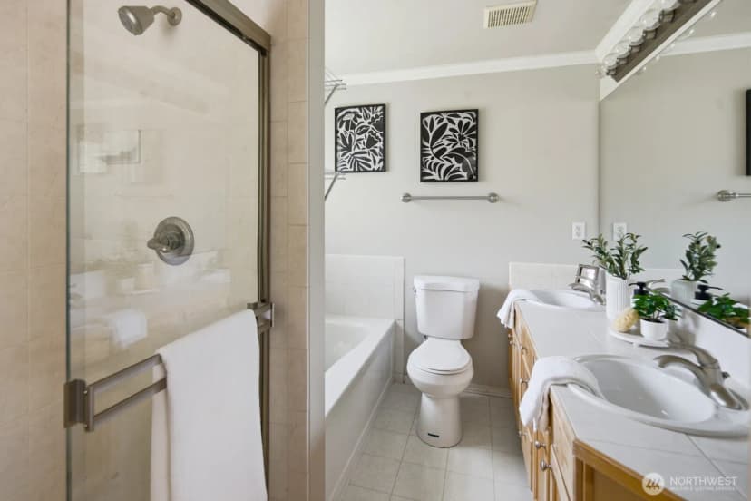 Property photo for 14868 Se 16th Street #7, Bellevue photo 15