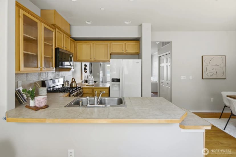 Property photo for 14868 Se 16th Street #7, Bellevue photo 6