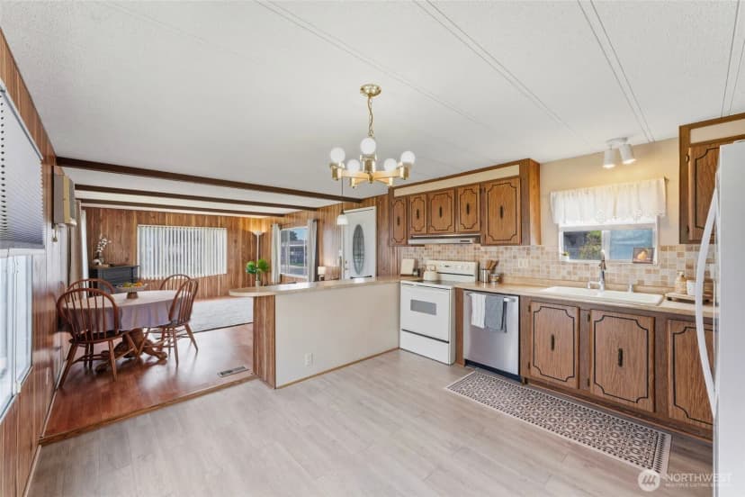 Property photo for 1031 Se Scenic View Drive, College Place photo 9