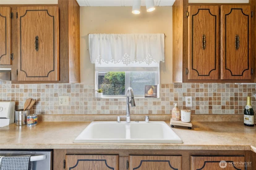 Property photo for 1031 Se Scenic View Drive, College Place photo 8