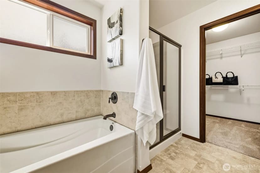 Property photo for 20293 62nd Way Ne, Kenmore photo 25