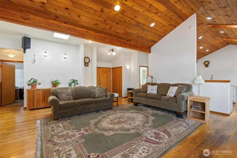 Property photo for 9942 Misery Point Road Nw, Seabeck photo 8