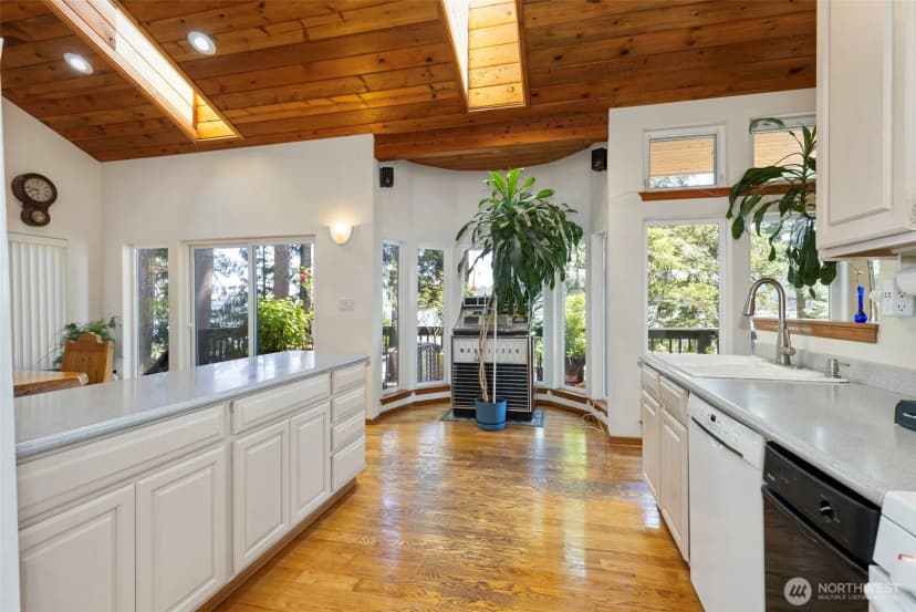 Property photo for 9942 Misery Point Road Nw, Seabeck photo 12