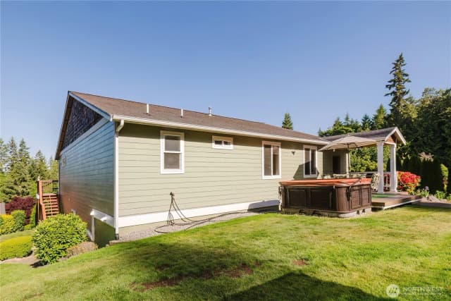 Property photo for 235 Nw Bunker Hill Ln W, Bremerton photo 3