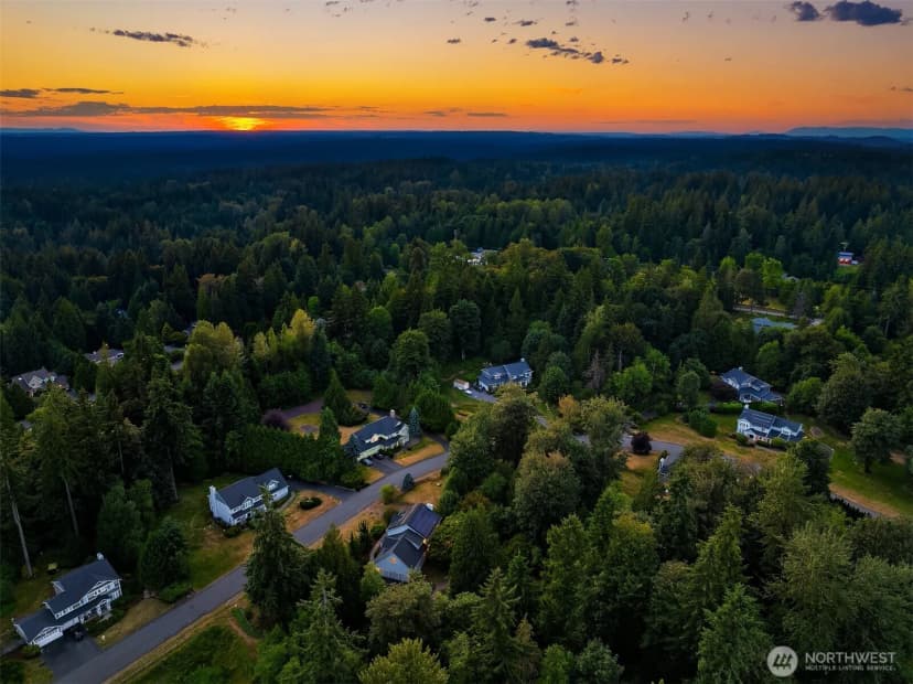 Property photo for 14230 229th Avenue Ne, Woodinville photo 40