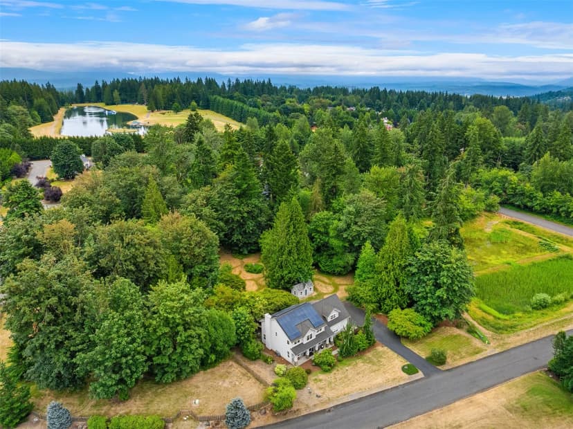Property photo for 14230 229th Avenue Ne, Woodinville photo 38
