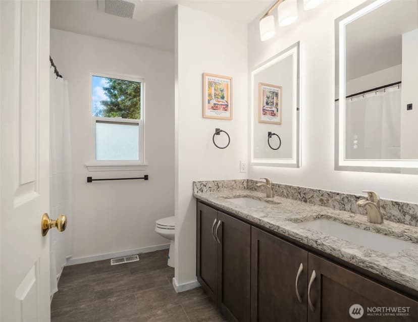 Property photo for 14230 229th Avenue Ne, Woodinville photo 27