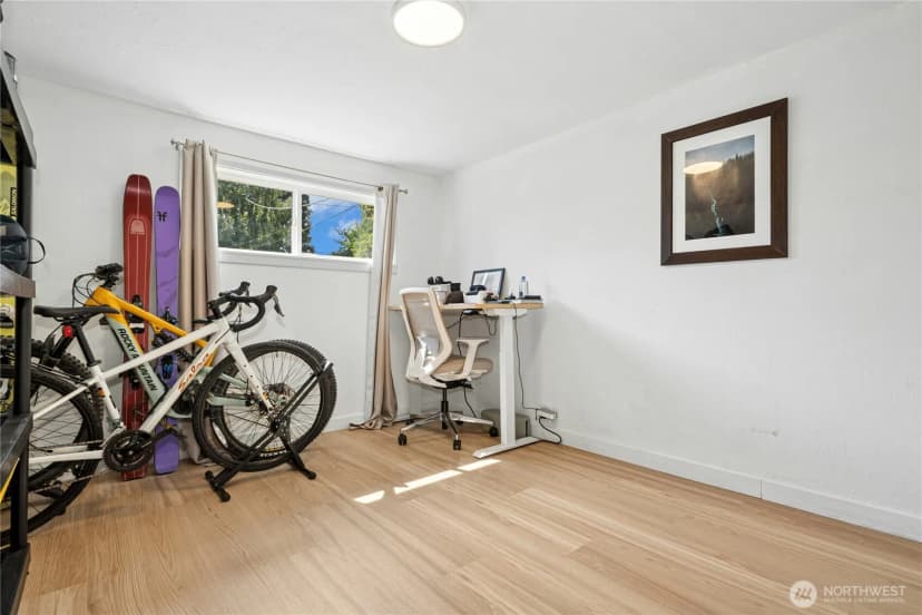 Property photo for 9520 2nd Avenue Nw, Seattle photo 13