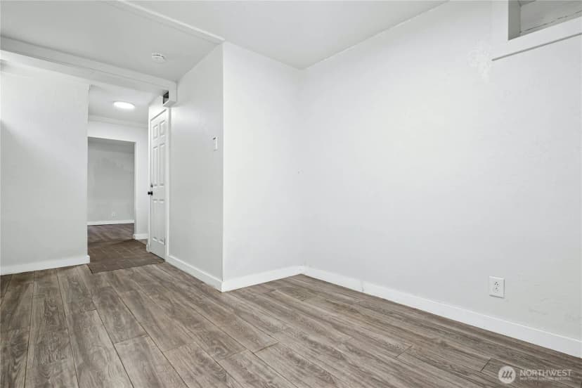 Property photo for 9520 2nd Avenue Nw, Seattle photo 20