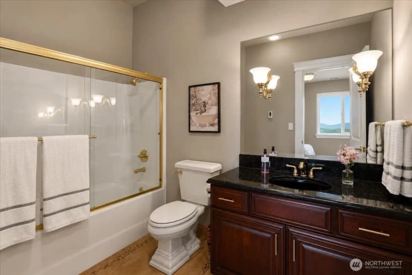 Property photo for 880 Bella Vista Lane, Burlington photo 19