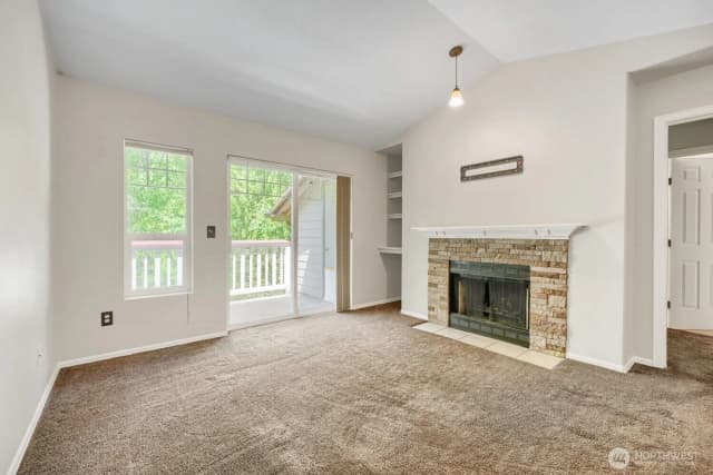 Property photo for 18501 Se Newport Way #m352, Issaquah photo 5