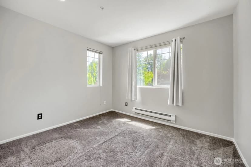 Property photo for 18501 Se Newport Way #m352, Issaquah photo 13