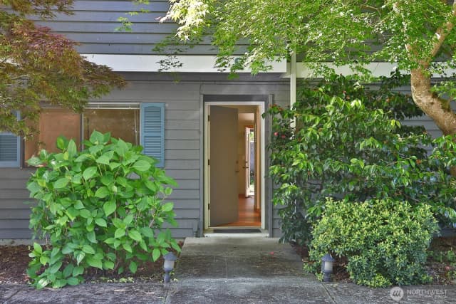 Property photo for 137 4th Street #a2, Langley photo 2