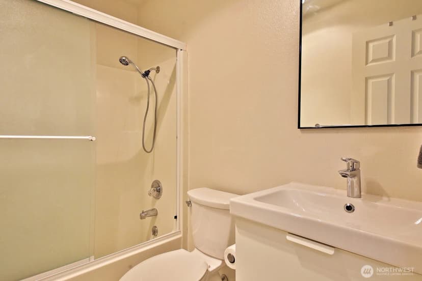 Property photo for 137 4th Street #a2, Langley photo 4