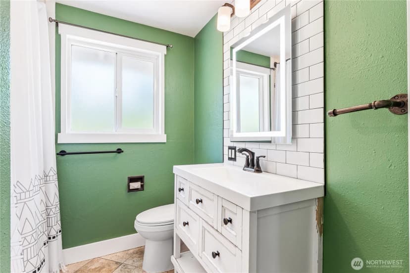 Property photo for 11510 Military Road Sw, Lakewood photo 11