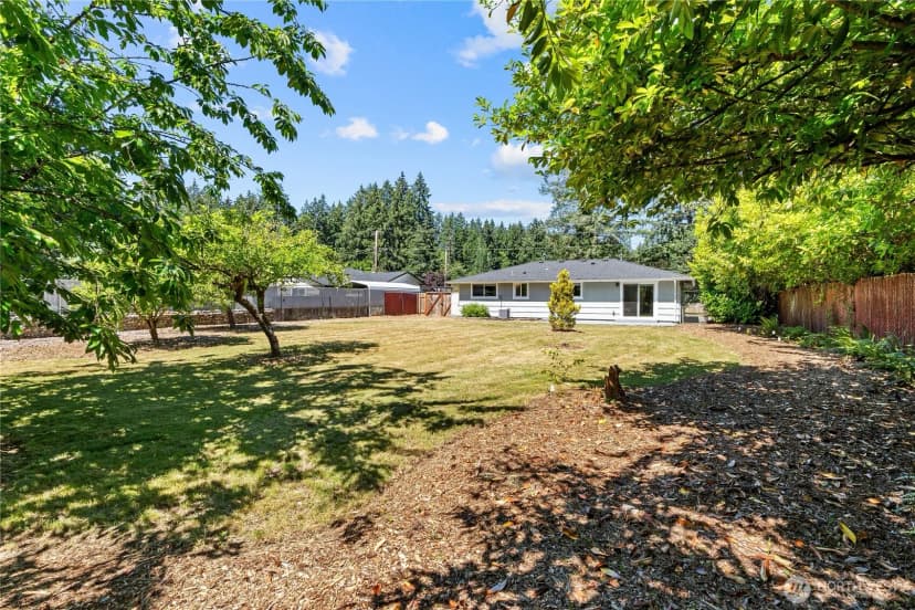 Property photo for 11510 Military Road Sw, Lakewood photo 22